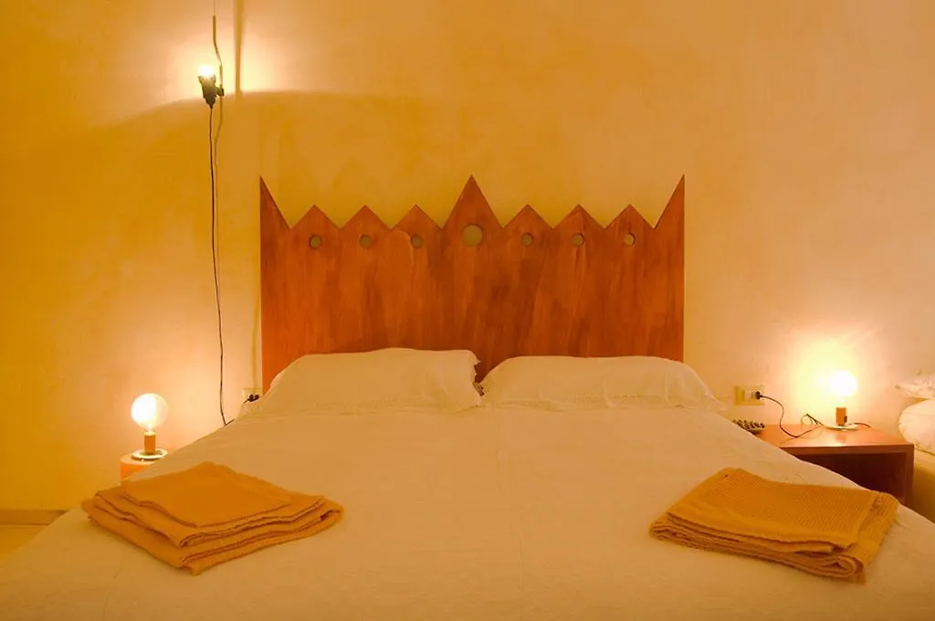 La Tata B&B Леричи 0*,  Италия